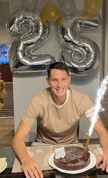 Sasa Lukic celebrating his 25th birthday.